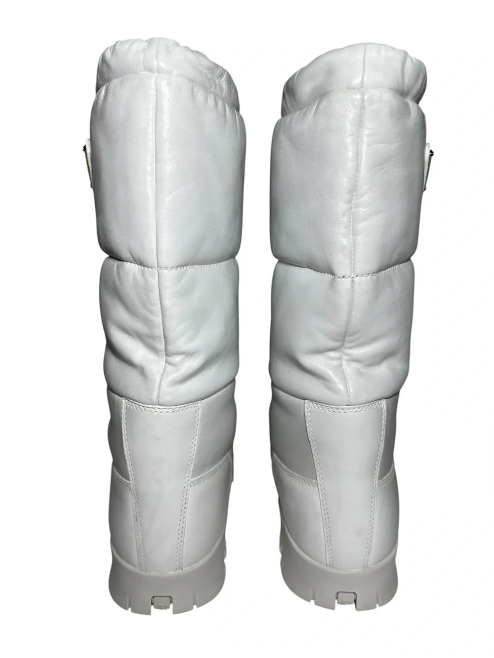 Prada White Leather Quilted Platform Moon Boots Weiss size 40 US 10 Puffer Snow